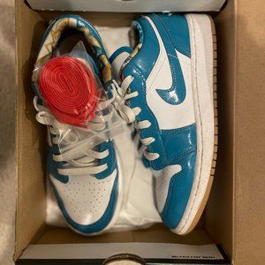 Kids Jordan 1 Low Barcelona, Size 5